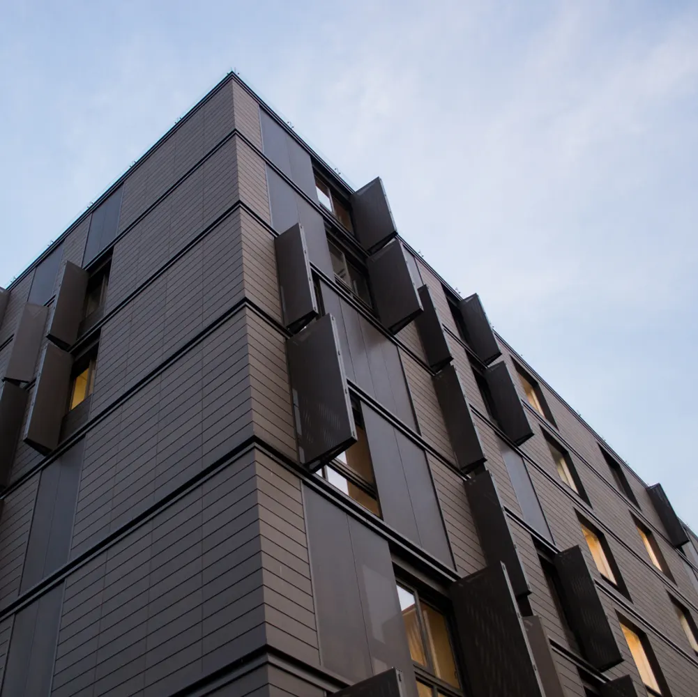 Folding / Sliding Shutters Fachadas