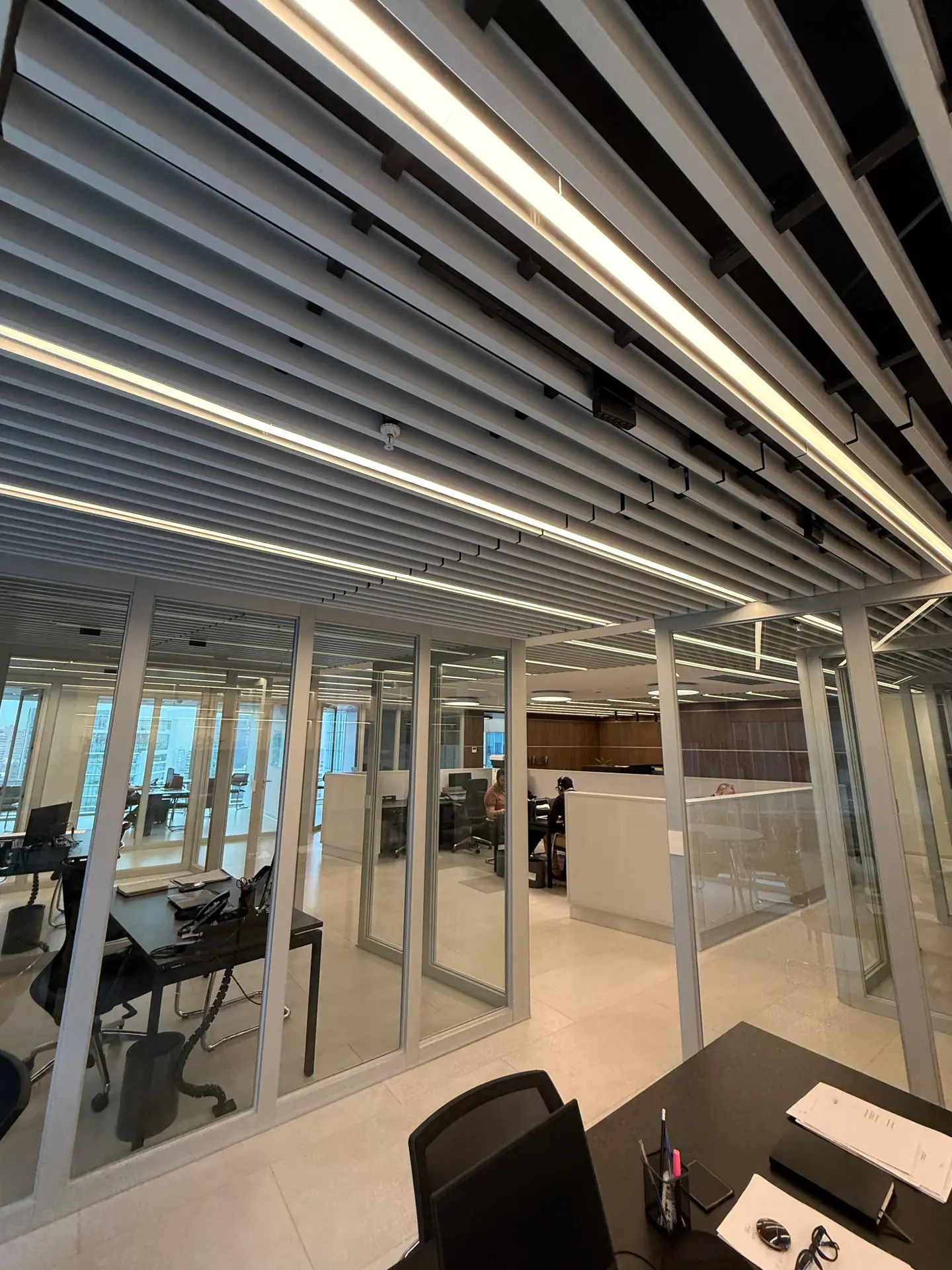 Oficinas Nialem - BAFFLE 75
