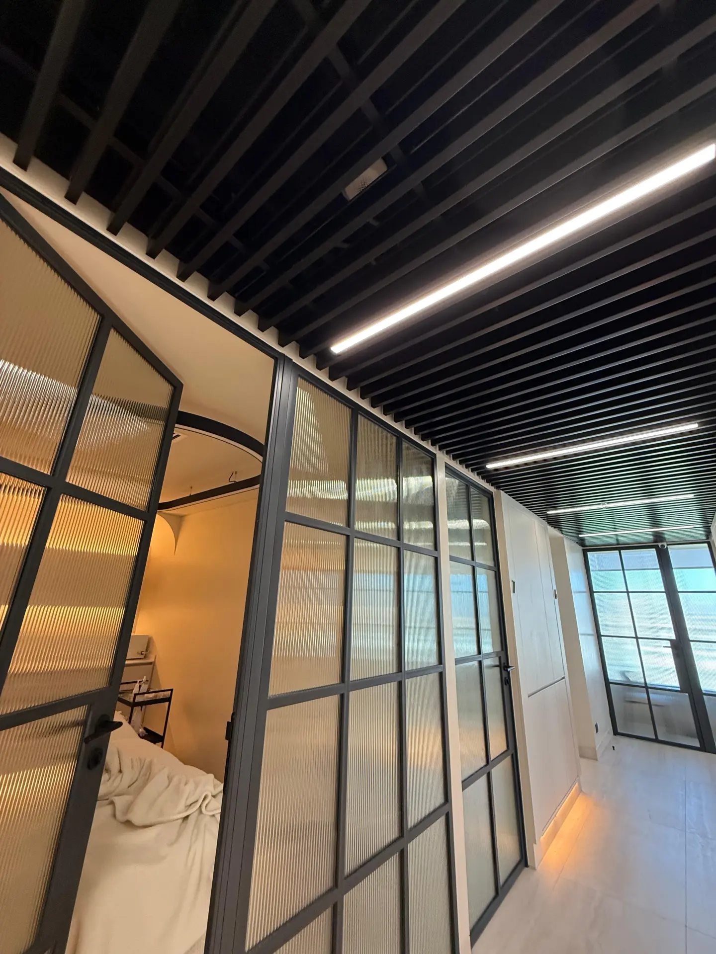 Clínica Estética Skinup - BAFFLE 75